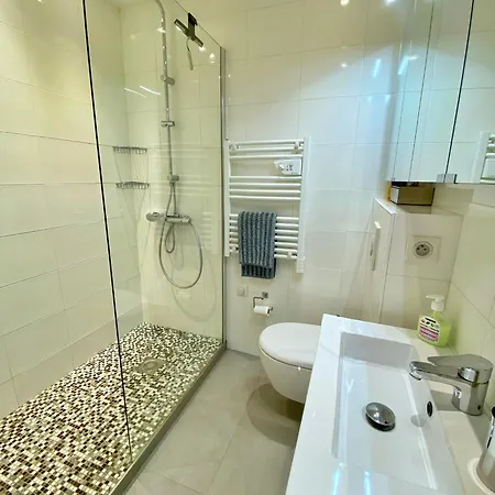 Apartment Sea View Studio, Huge Terrace On The 4th Floor Menton
