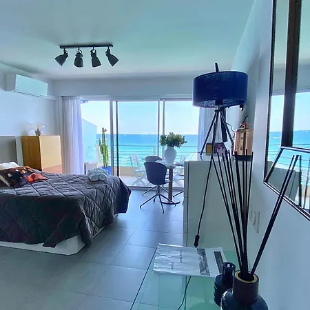 Sea View Studio, Huge Terrace On The 4th Floor Apartment Menton